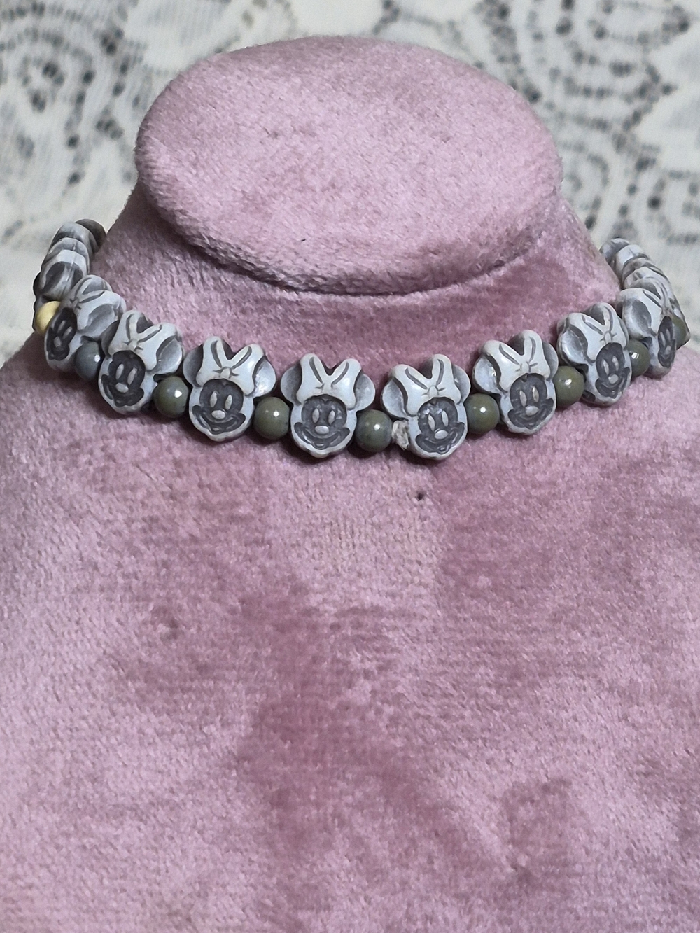 🎈 Disney Trrtlz Minnie Mouse Beaded Stretch Bracelet Gray Discontinued